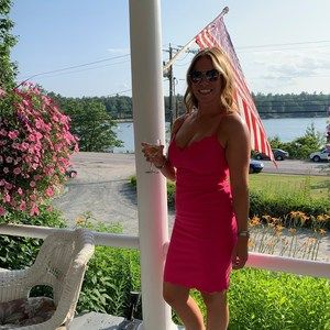 Meet your Posher, Briana